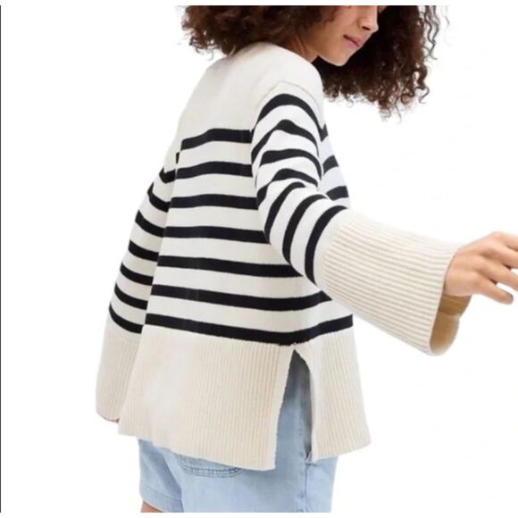 Gap Women's Striped V-Neck Sweater Size Large Casual & Stylish GUC - Picture 7 of 14